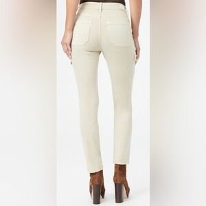 PAIGE
JOLIE CARGO PANT/SZ 25/great condition